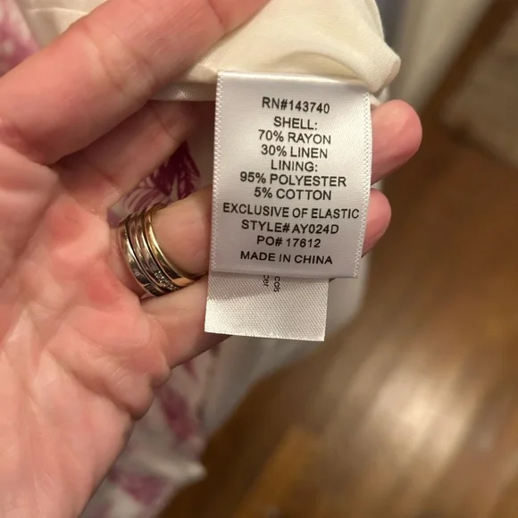 NWT Hyacinth House by Tuckernuck Woodland Wilma Midi Dress in a pink white L. - Picture 7 of 8